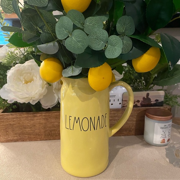 Rae Dunn Lemonade pitcher - Picture 1 of 3